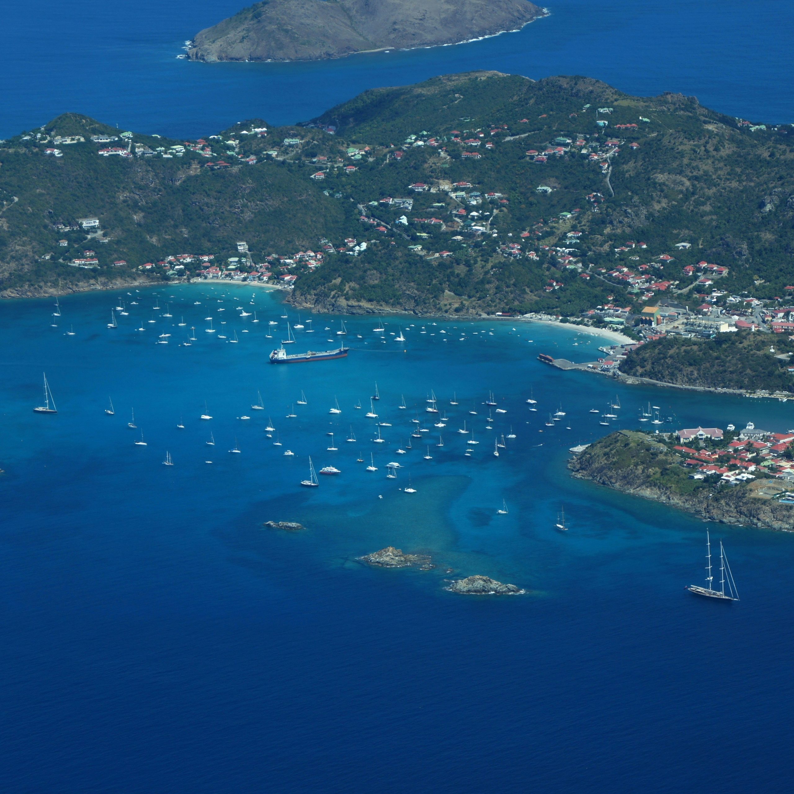 Saint Kitts & Nevis