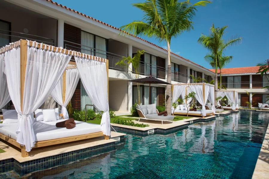 Hotel Dreams Flora