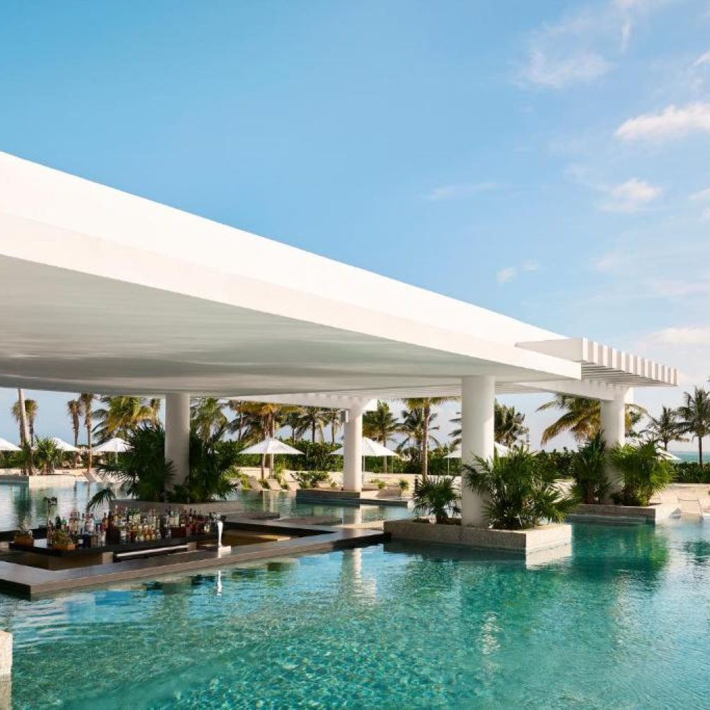 Hotel SLS Playa Mujeres