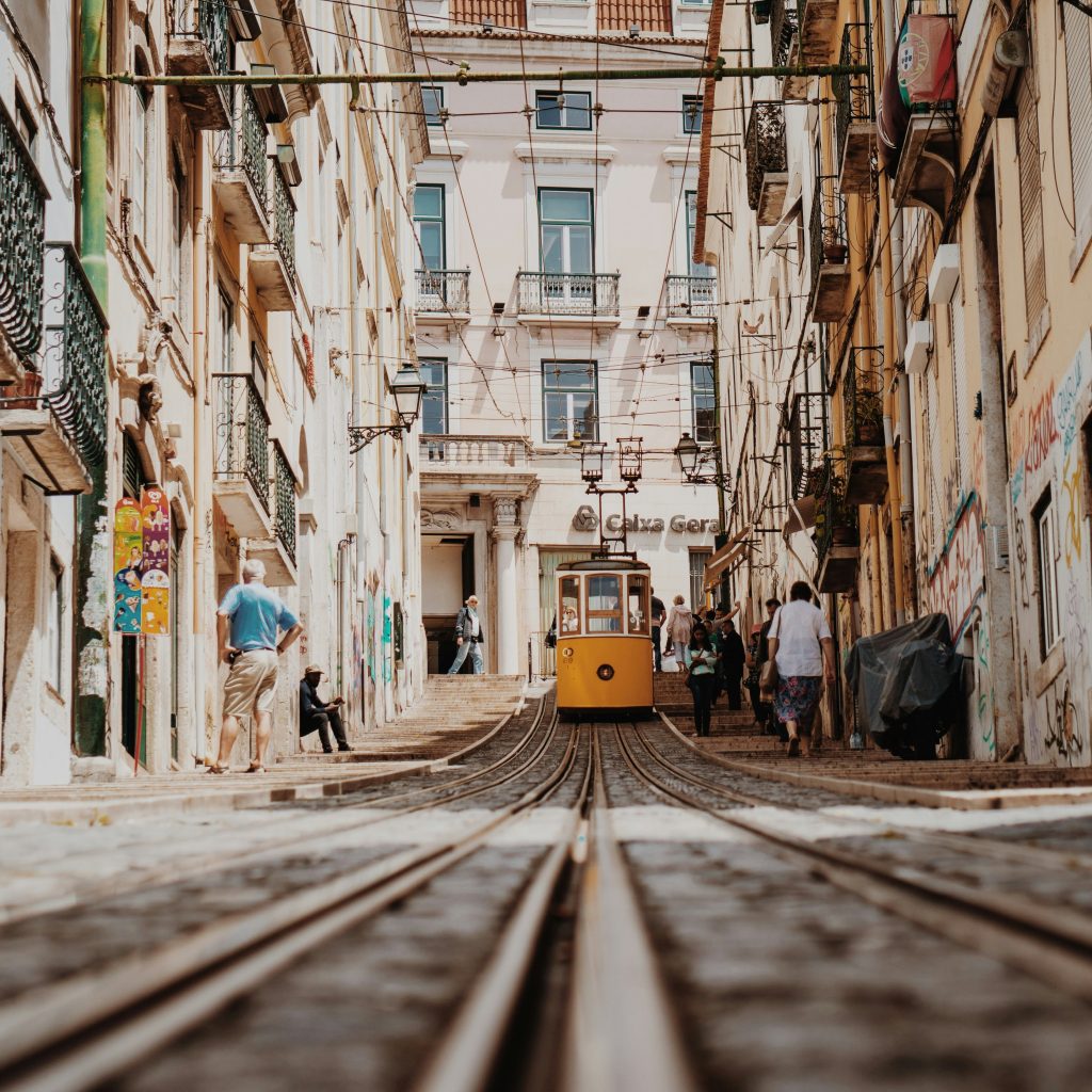 Tour en grupo Lisboa con Madrid & Barcelona | Abril 2027